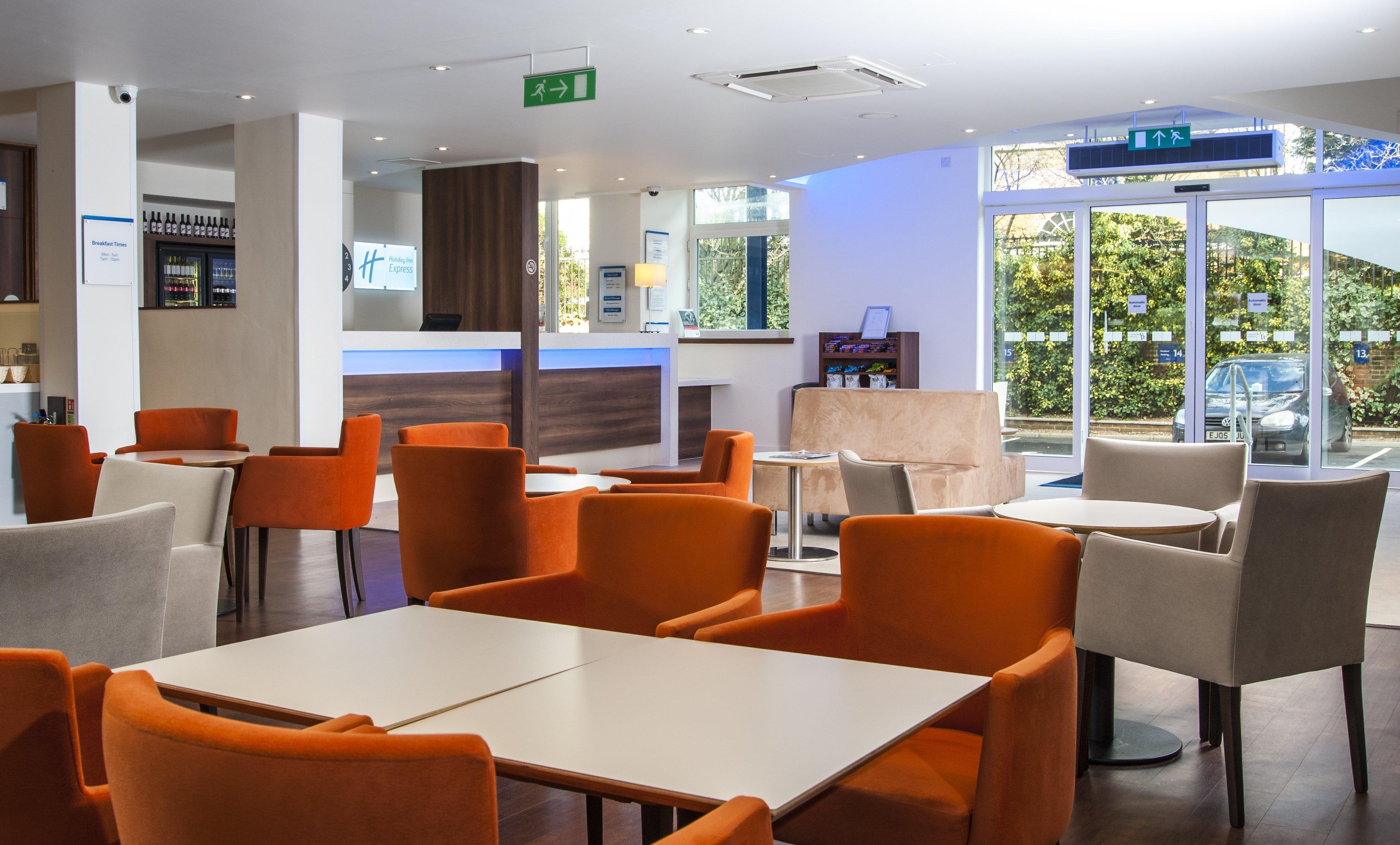 Holiday Inn Express London - Vauxhall Nine Elms Extérieur photo