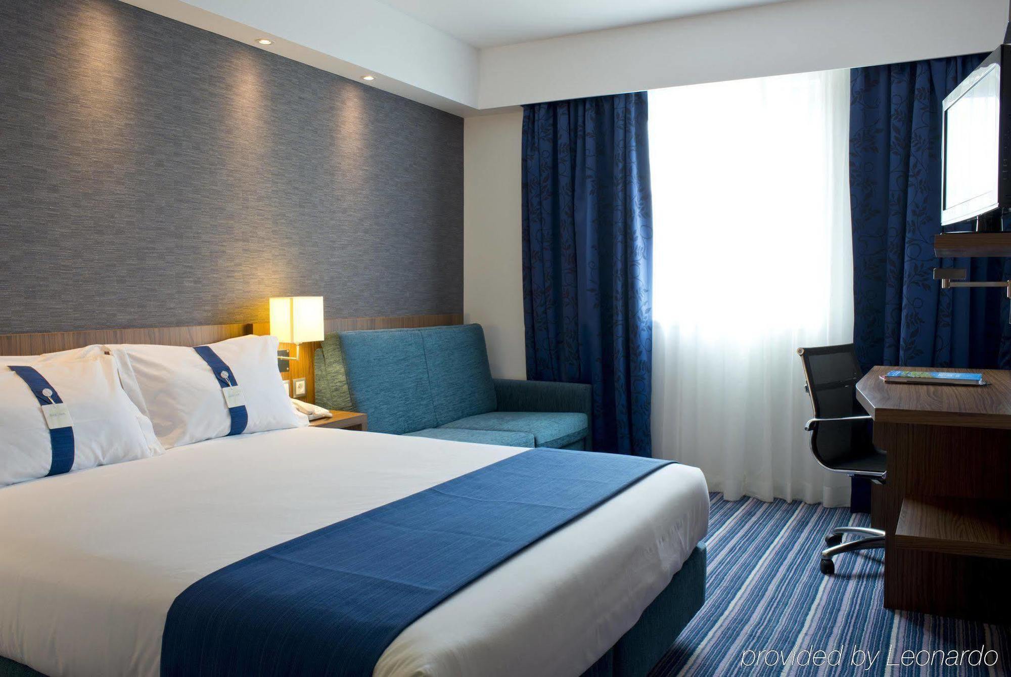 Holiday Inn Express London - Vauxhall Nine Elms Extérieur photo