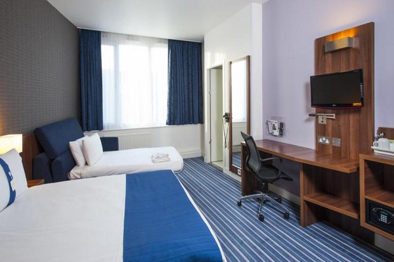 Holiday Inn Express London - Vauxhall Nine Elms Extérieur photo